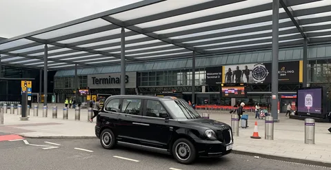 Why Choosing a Taxi to Heathrow Makes Travel Easier